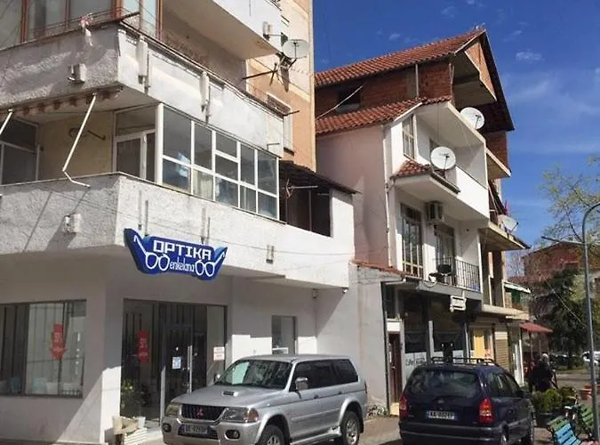 Mollys 1 Apartment Pogradec